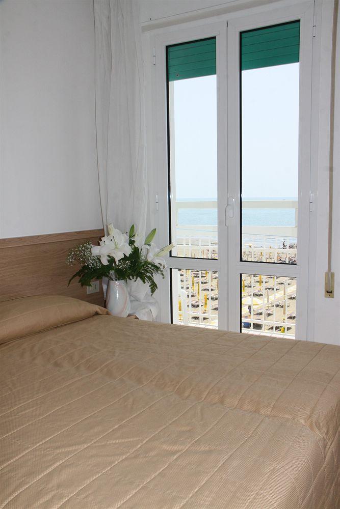Astoria 4*