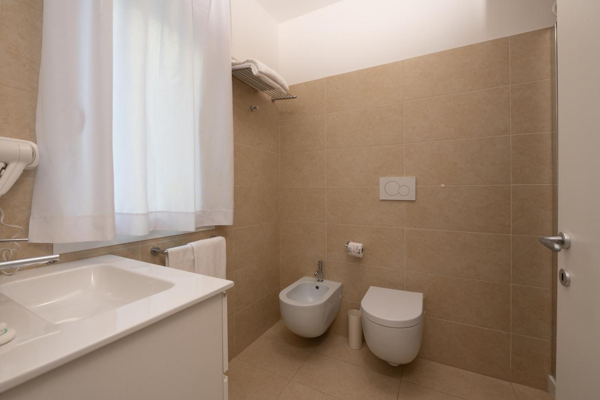 Astoria 4*